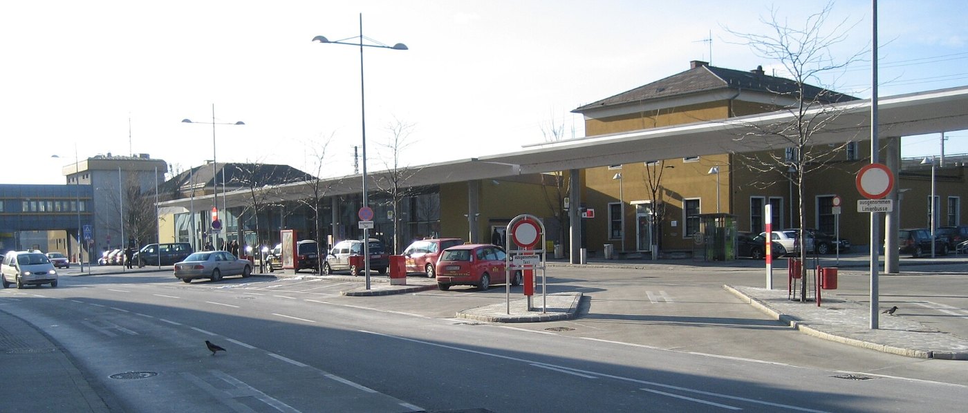Wiener Neustadt Hauptbahnhof 03