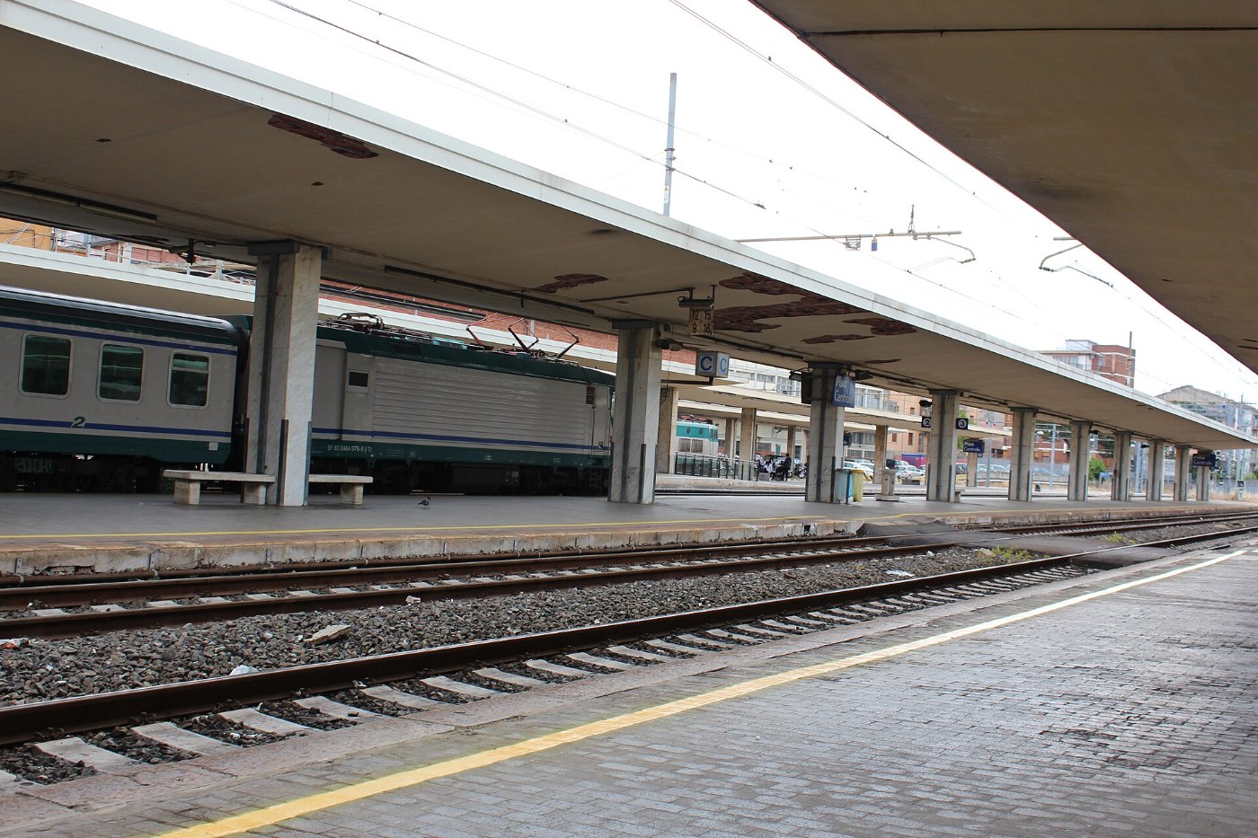 Pisa Centrale station, May 2013 (01)