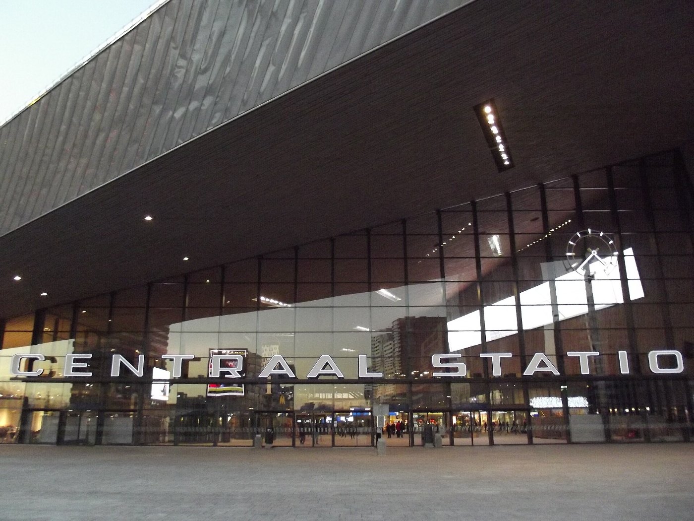 Nieuwe ingang Centraal station Rotterdam dec 2013