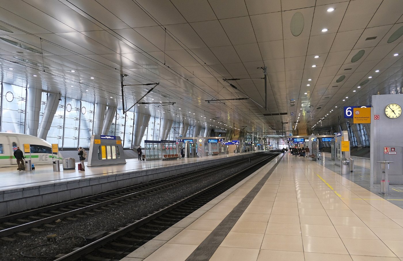 The Squaire Frankfurt Flughafen Fernbahnhof 5