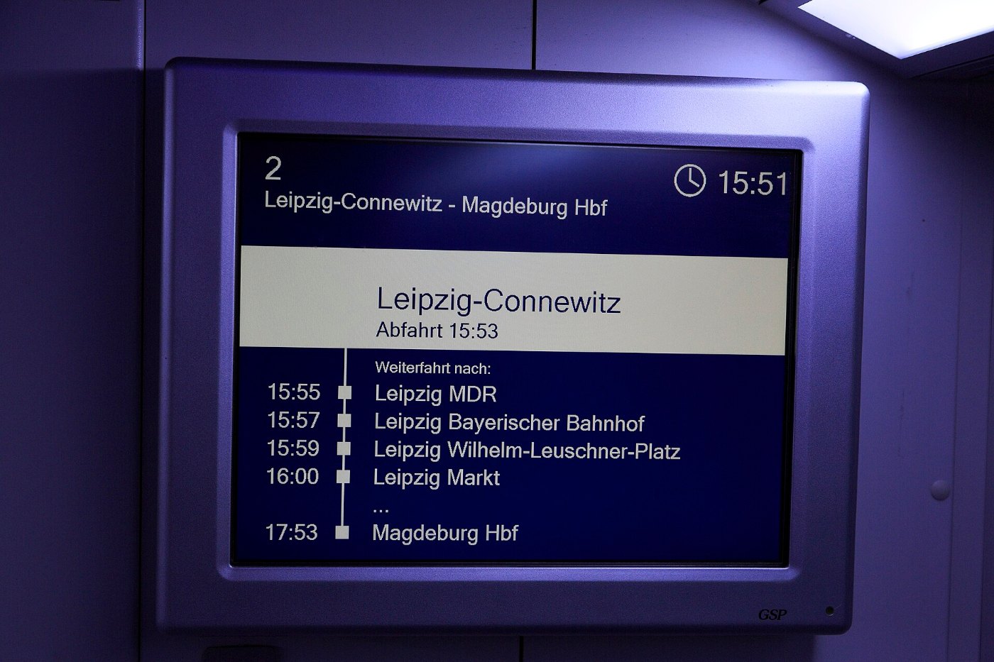 J24 586 DABpbzfa 767.2, Wagenlaufanzeige