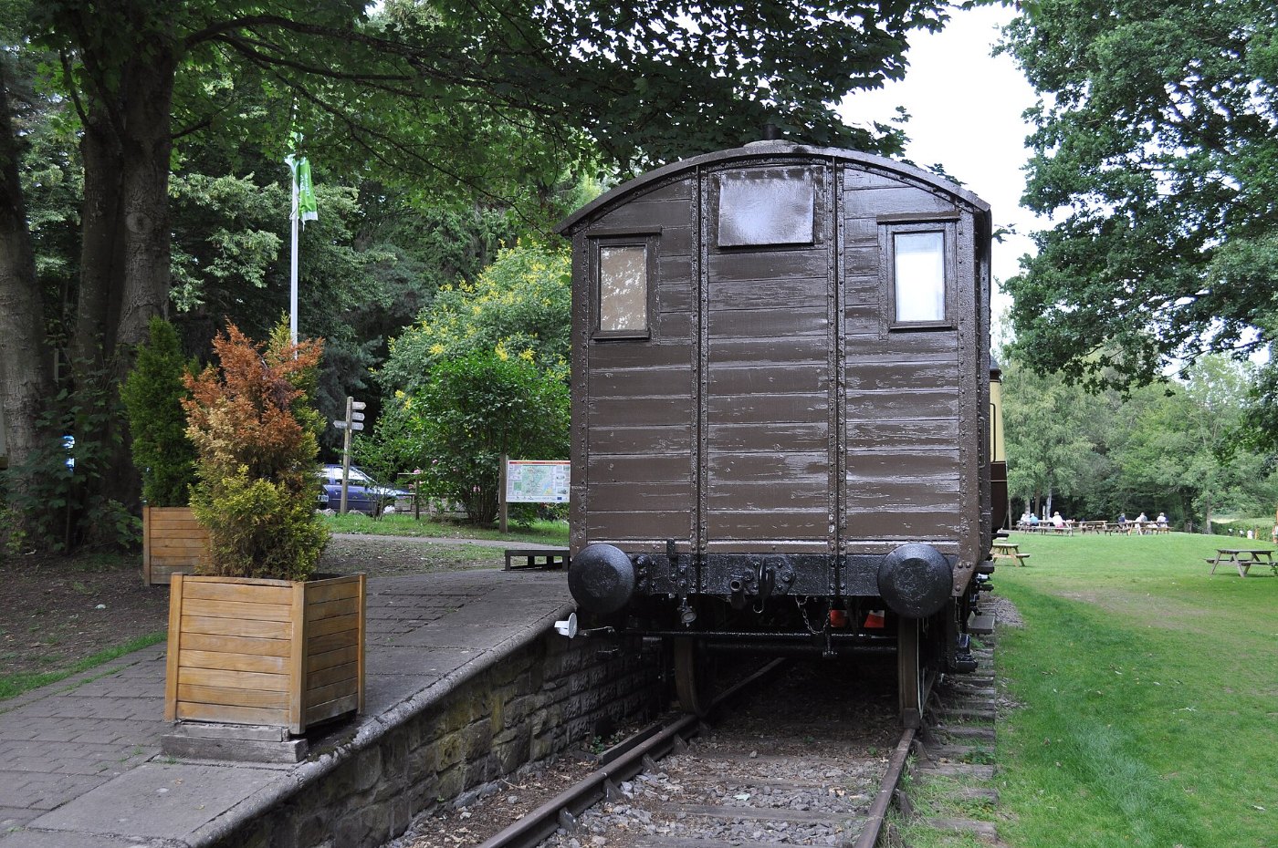 Railway carriage at Tintern station geograph.org.uk