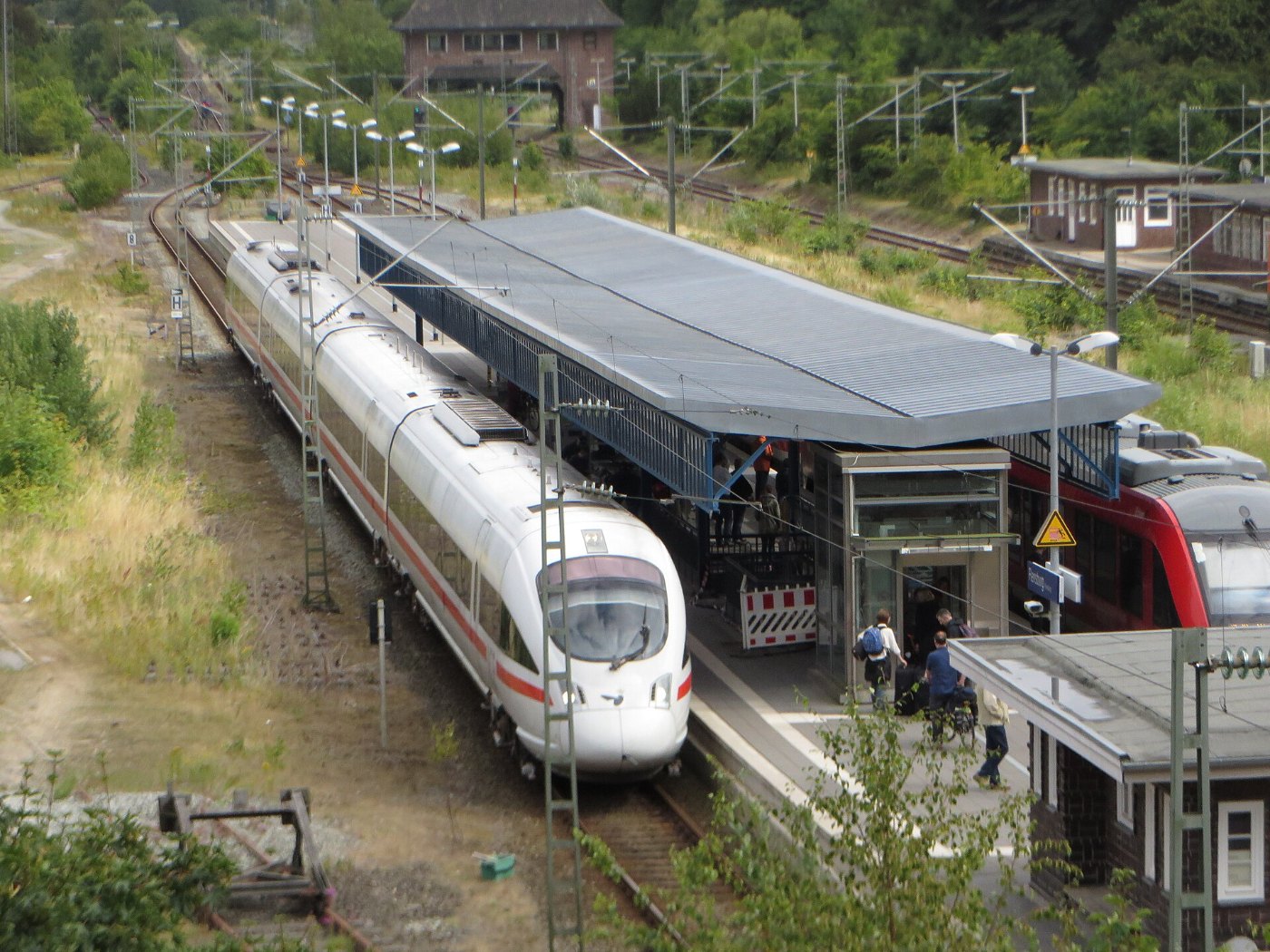 ICE im Bahnhof Flensburg (31 Juli 2015), Bild 18