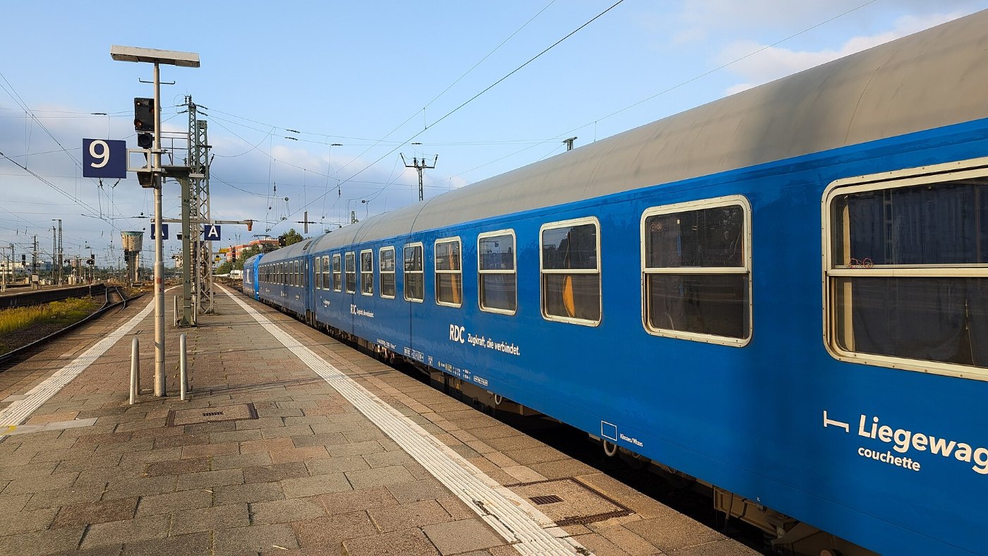 Deutschland BTE Autoreisezug Hamburg Altona Liegewagen