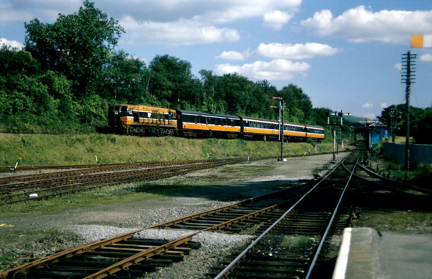 05 979 Bf Killarney, Personenzug Ri. Tralee