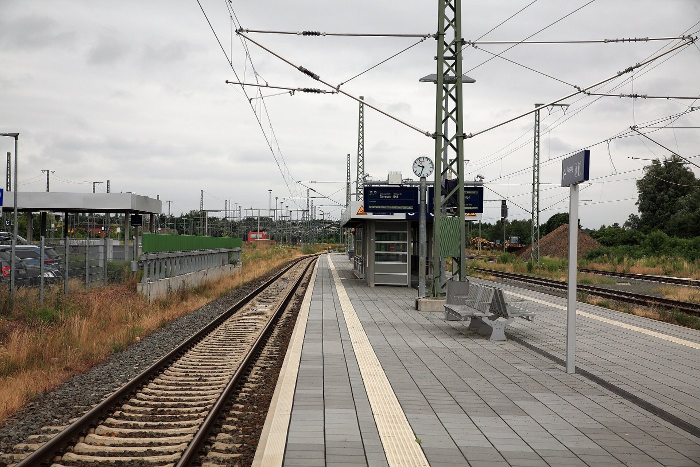 I20 690 Bf Wittenberg Hbf, Bahnsteig 5, 6 Ri Falkenberg