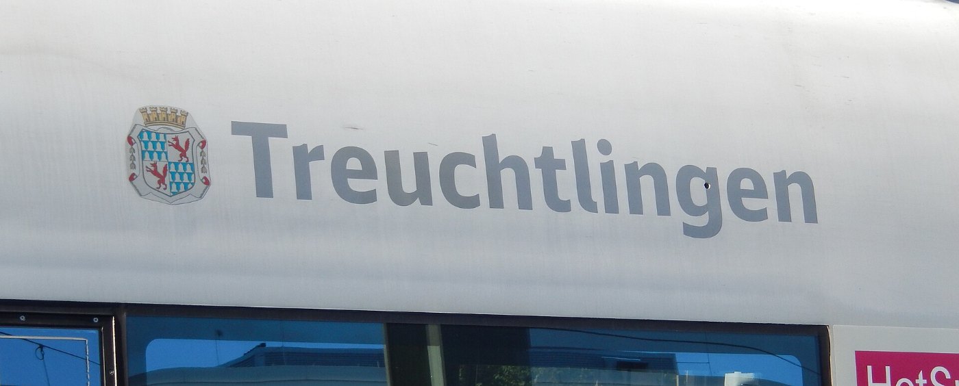 Mannheimer Hauptbahnhof auf Bahnsteig zu Gleis 3 ICE 403 013 6 (Tz 313)