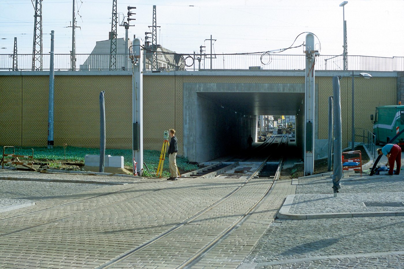 Lm.10 Bf Halle (S) Hbf, Straßenbahnneubau zur Delitzscher Straße