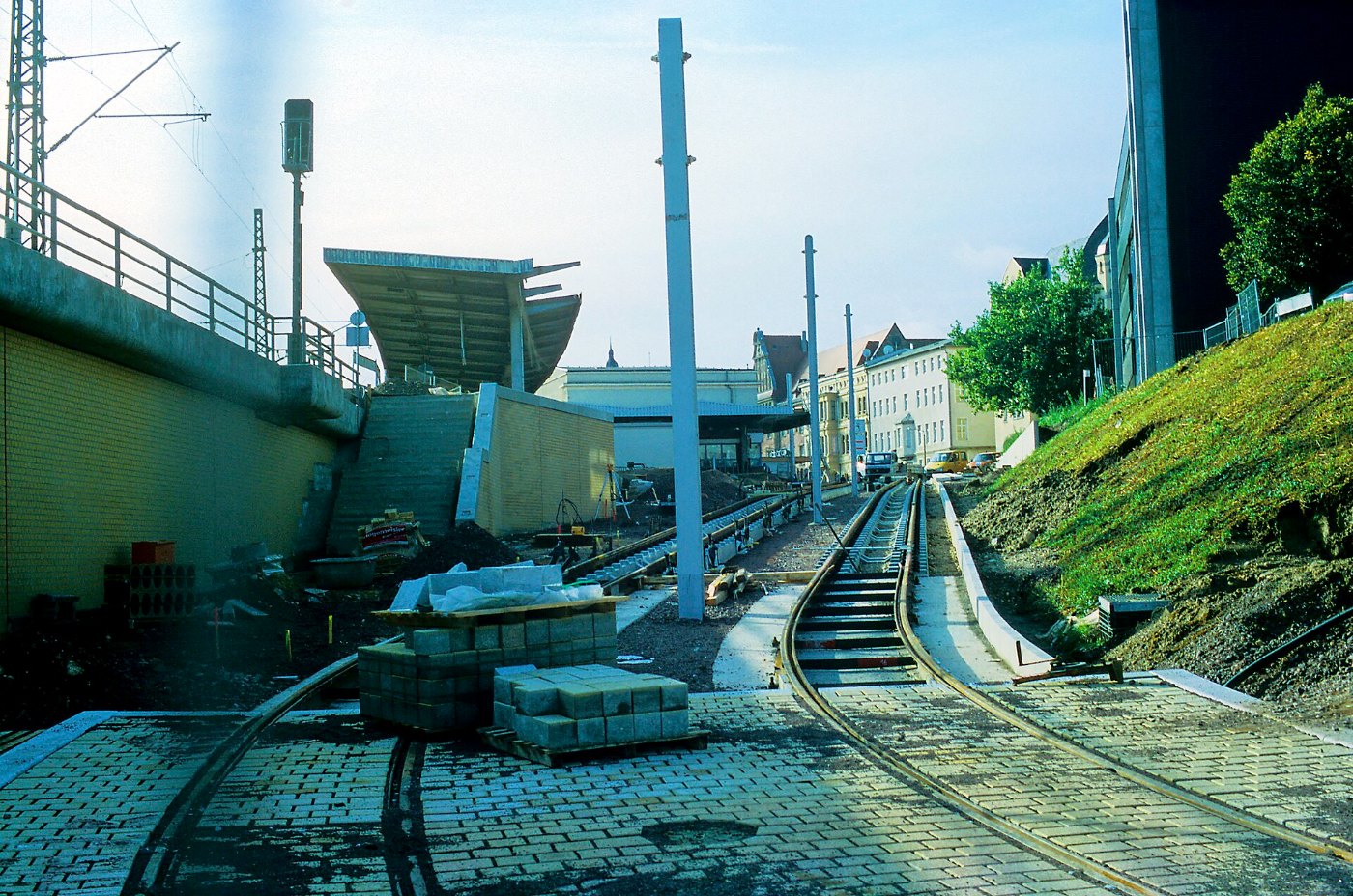 Lm.08 Bf Halle (S) Hbf, Straßenbahnneubau Ri Süd