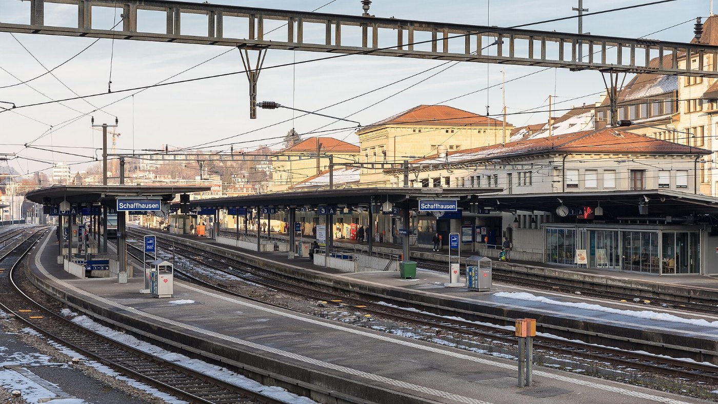 Bahnhof Schaffhausen, Gleisseite