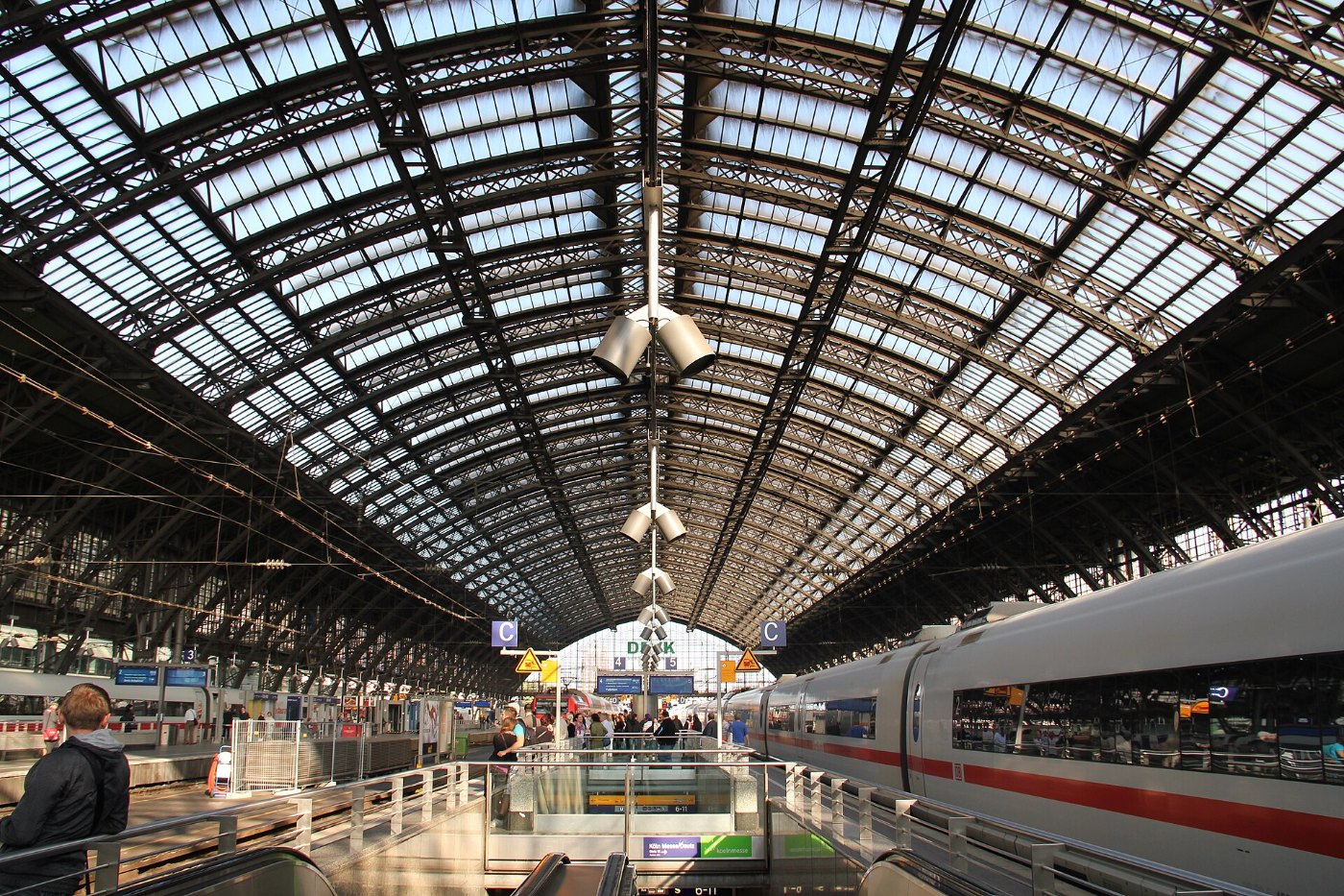 Bahnsteighalle Hauptbahnhof