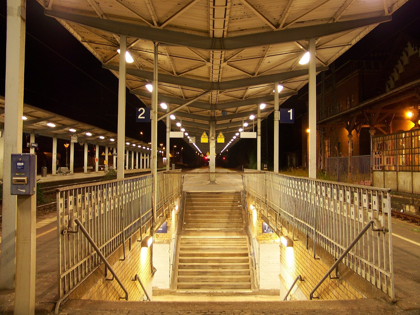 Eilenburg Bahnhof Bahnsteig Nacht