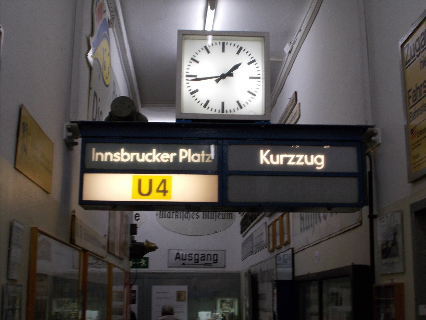 Anzeigetafel u4