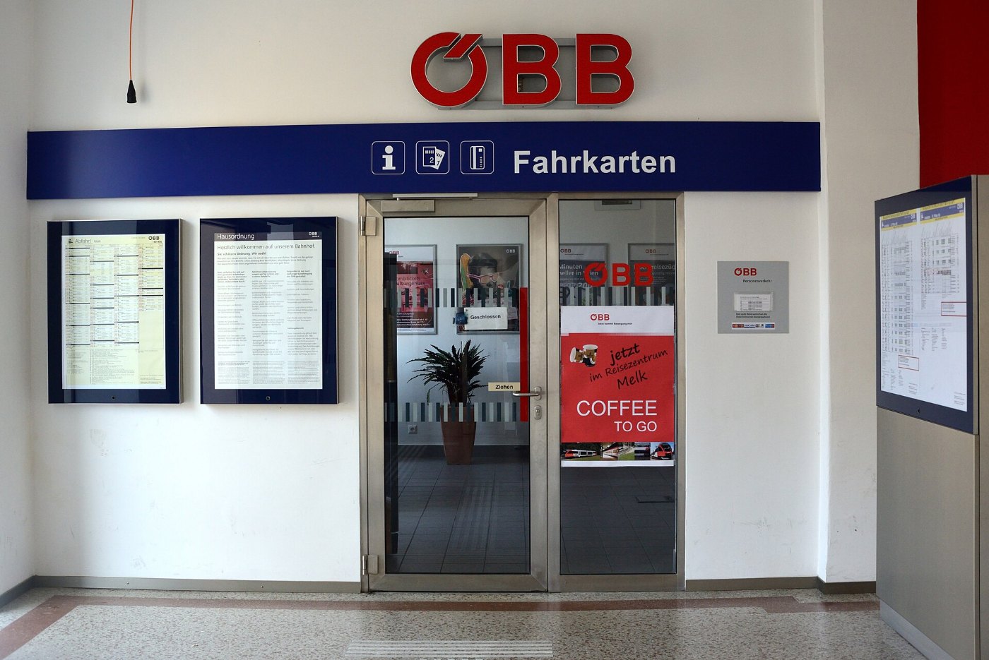 Bahnhof Melk Reisezentrum