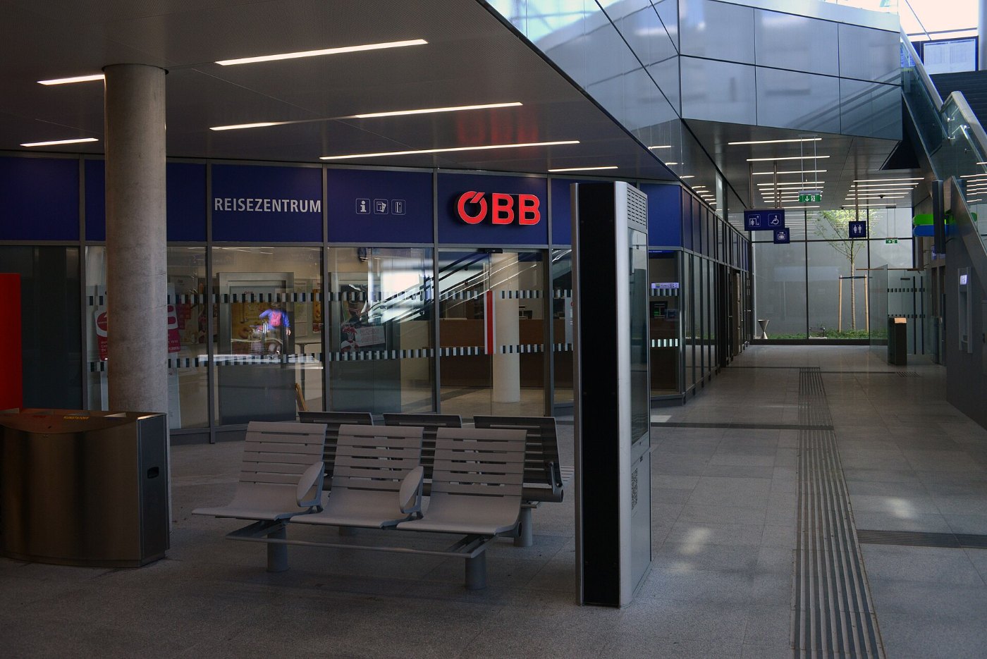 Bahnhof Attnang Puchheim Reisezentrum