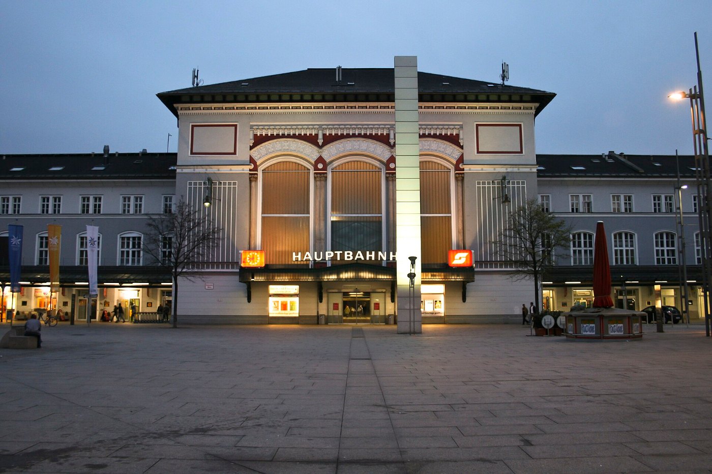 Hauptbahnhof Salzburg 1