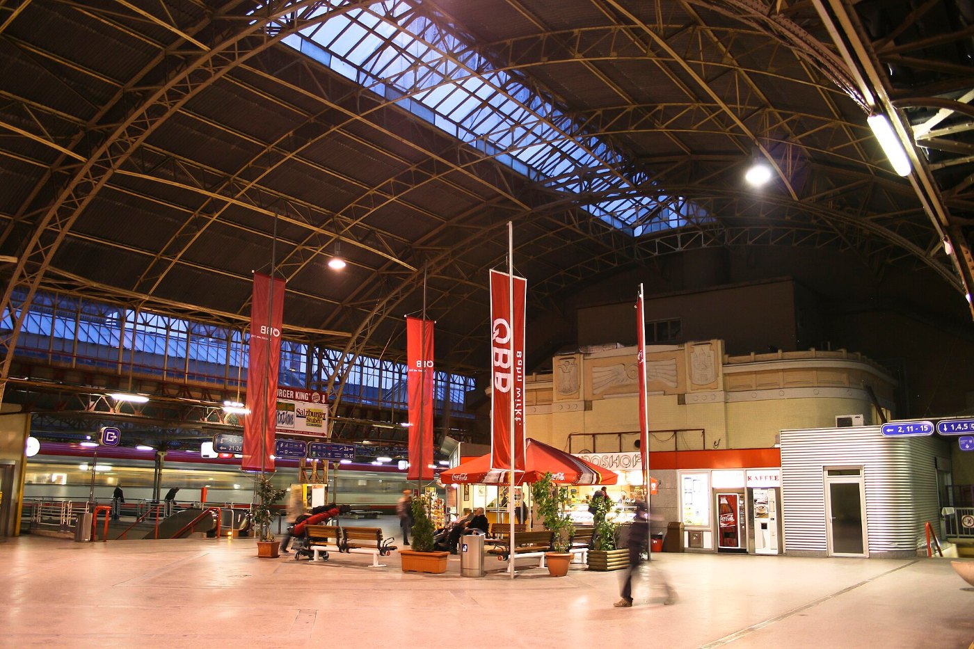 Hauptbahnhof Salzburg 5a