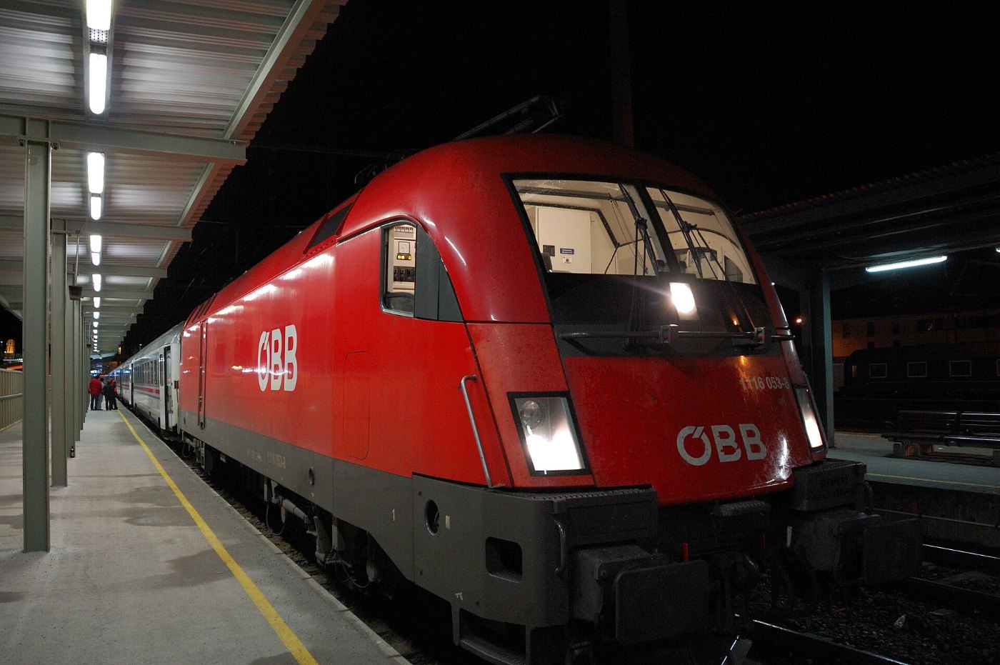 Salzburg Hauptbahnhof ()