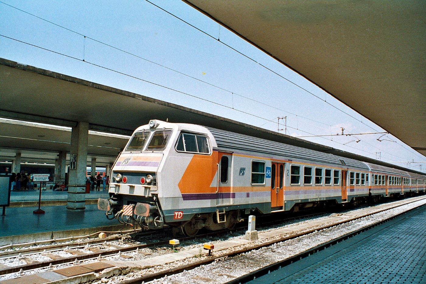 Firenze stazione Santa Maria Novella carrozza pilota MDVC TD 1997