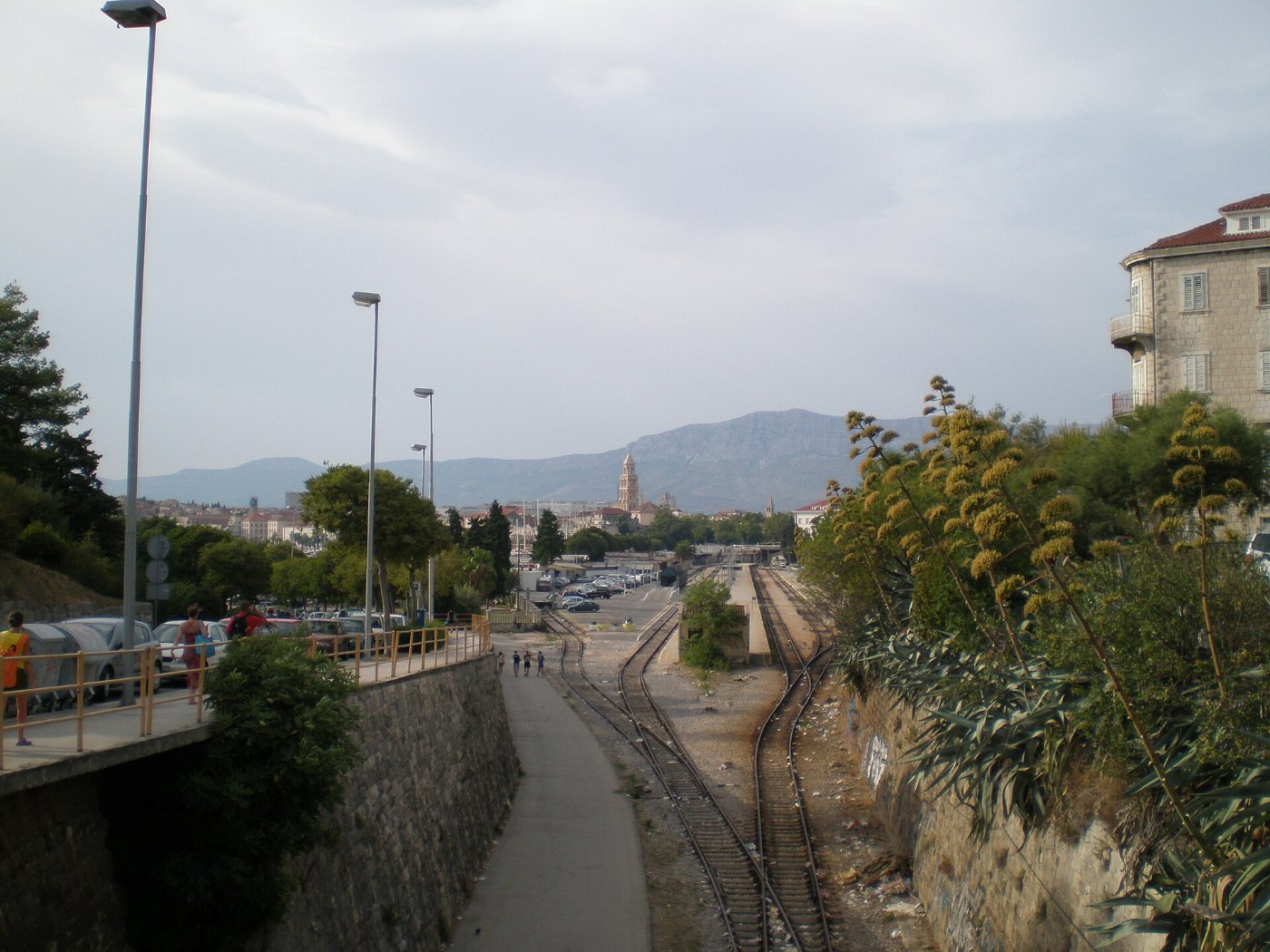 Split Station