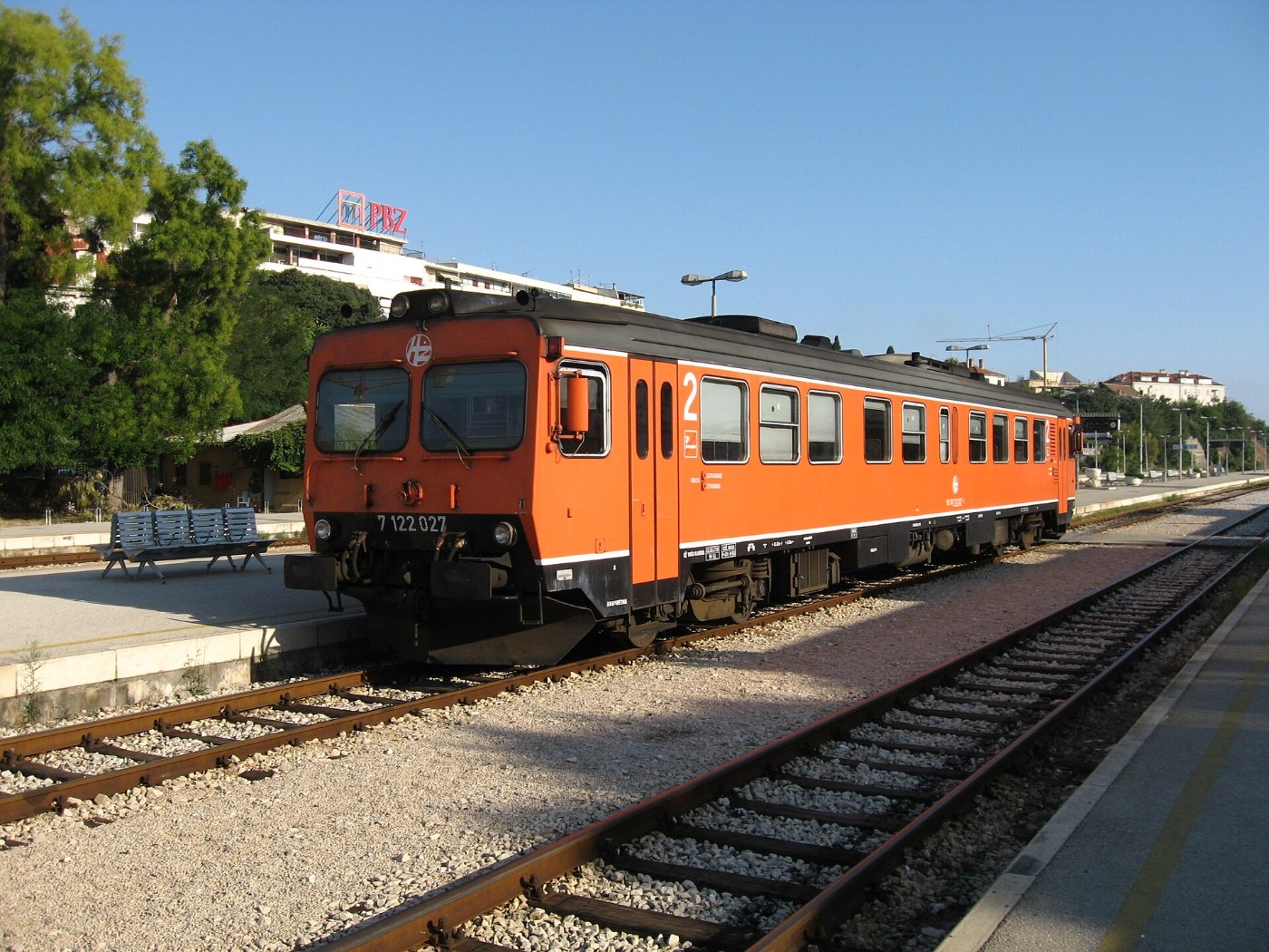 Split station local train 1