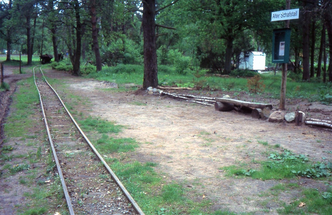 Gleisbereich im Bahnhof