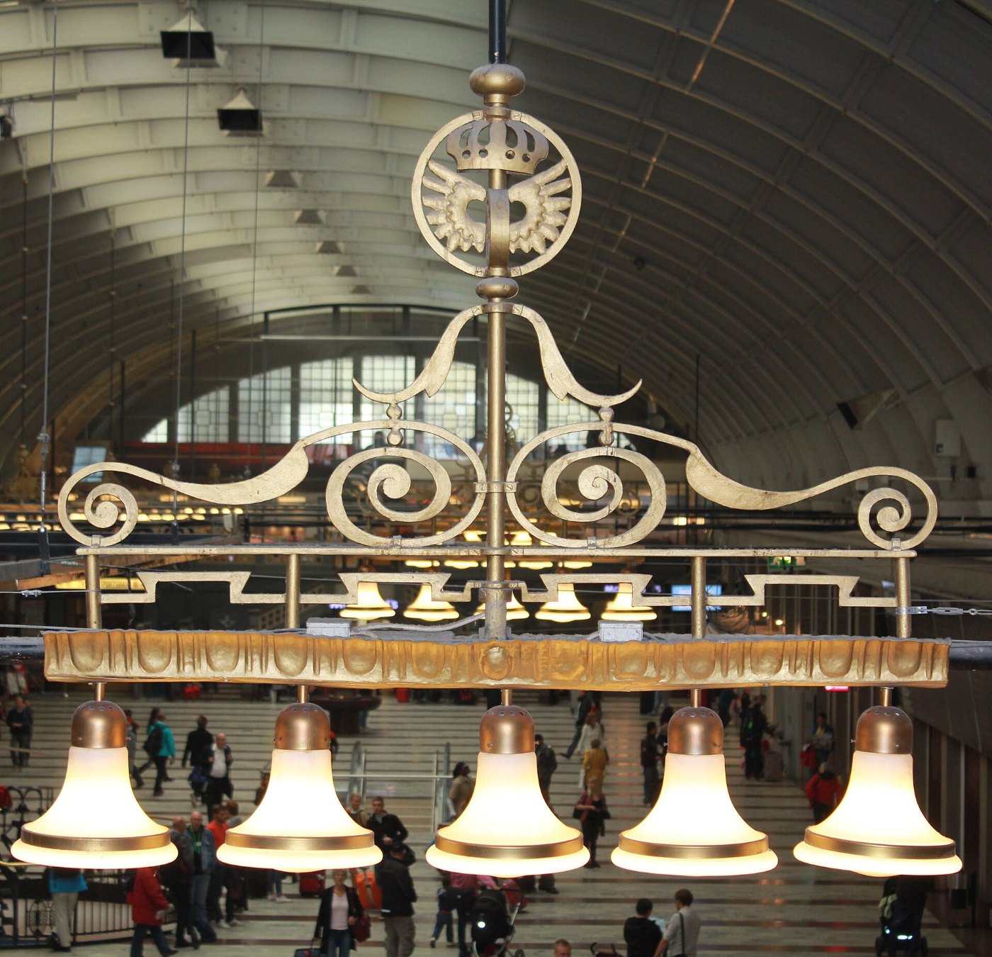 Stockholms centralstation ljuskrona