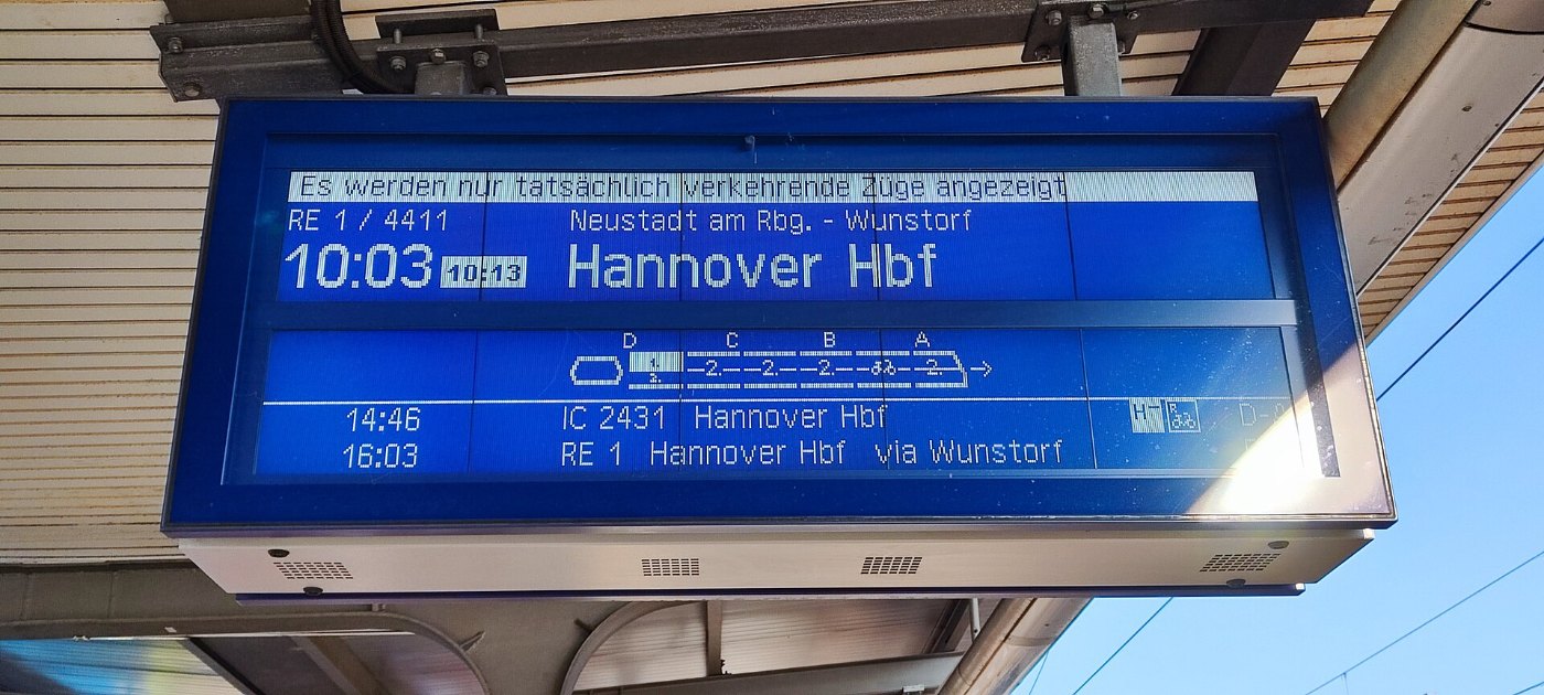 Bahnhofsanzeige Nienburg