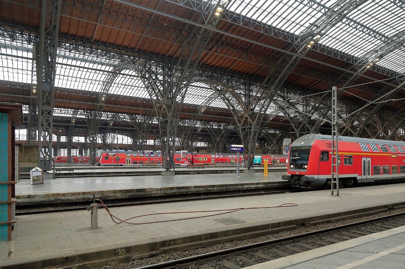 I11 338 Bf Leipzig Hbf, Bahnsteighallen Ostseite