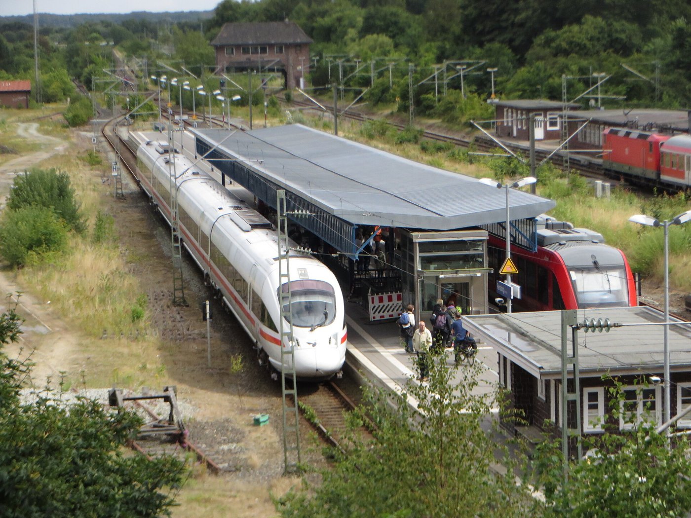 ICE im Bahnhof Flensburg (31 Juli 2015), Bild 19