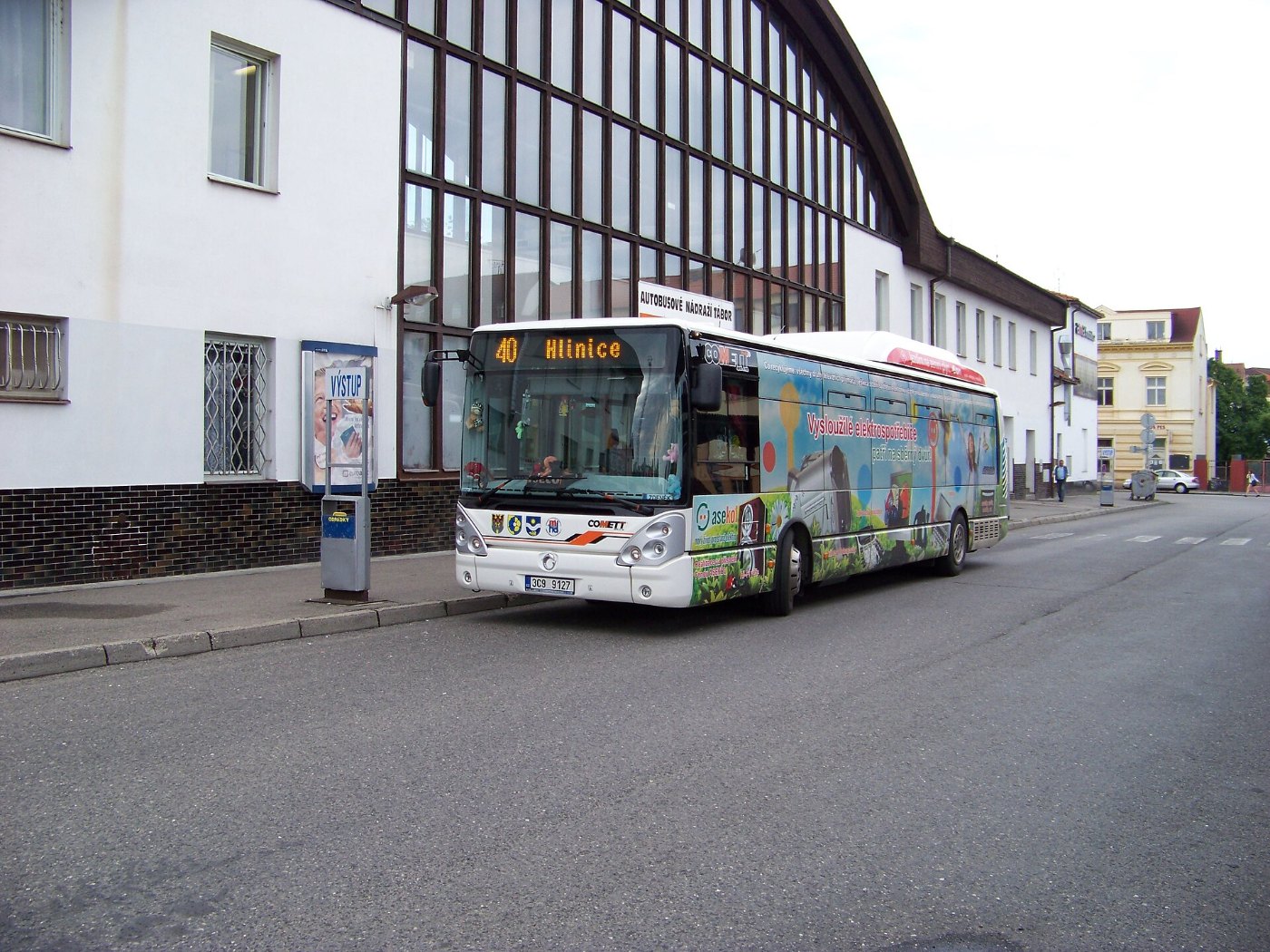 Tábor, autobusové nádraží, městský autobus zepředu
