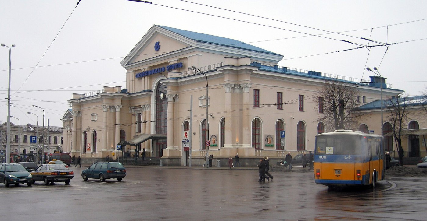 Vilnius train station 2009
