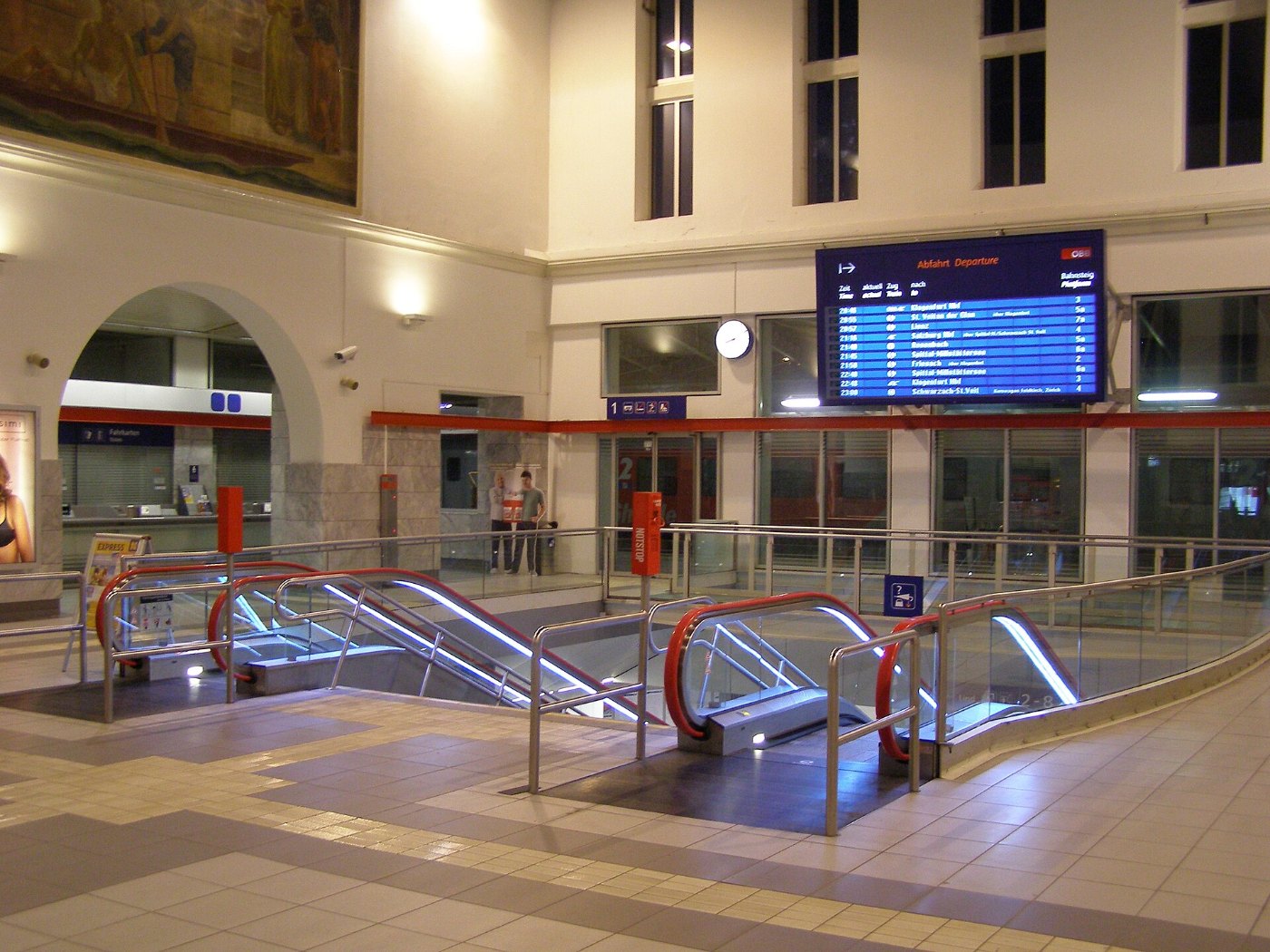 Villach Hbf wnetrze