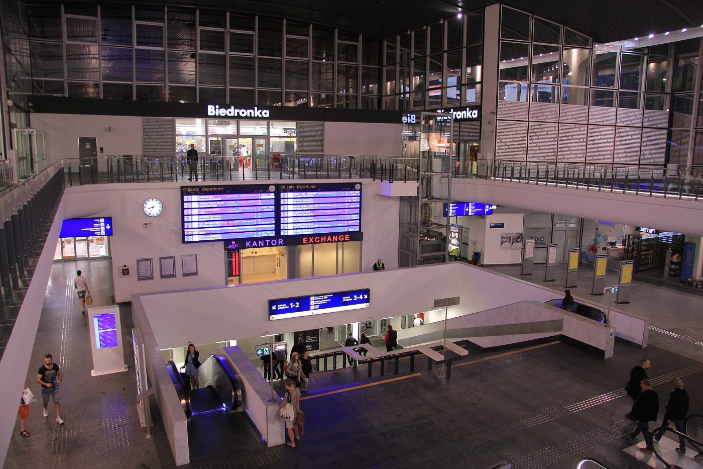 Warszawa Centralna antresola 2016 04