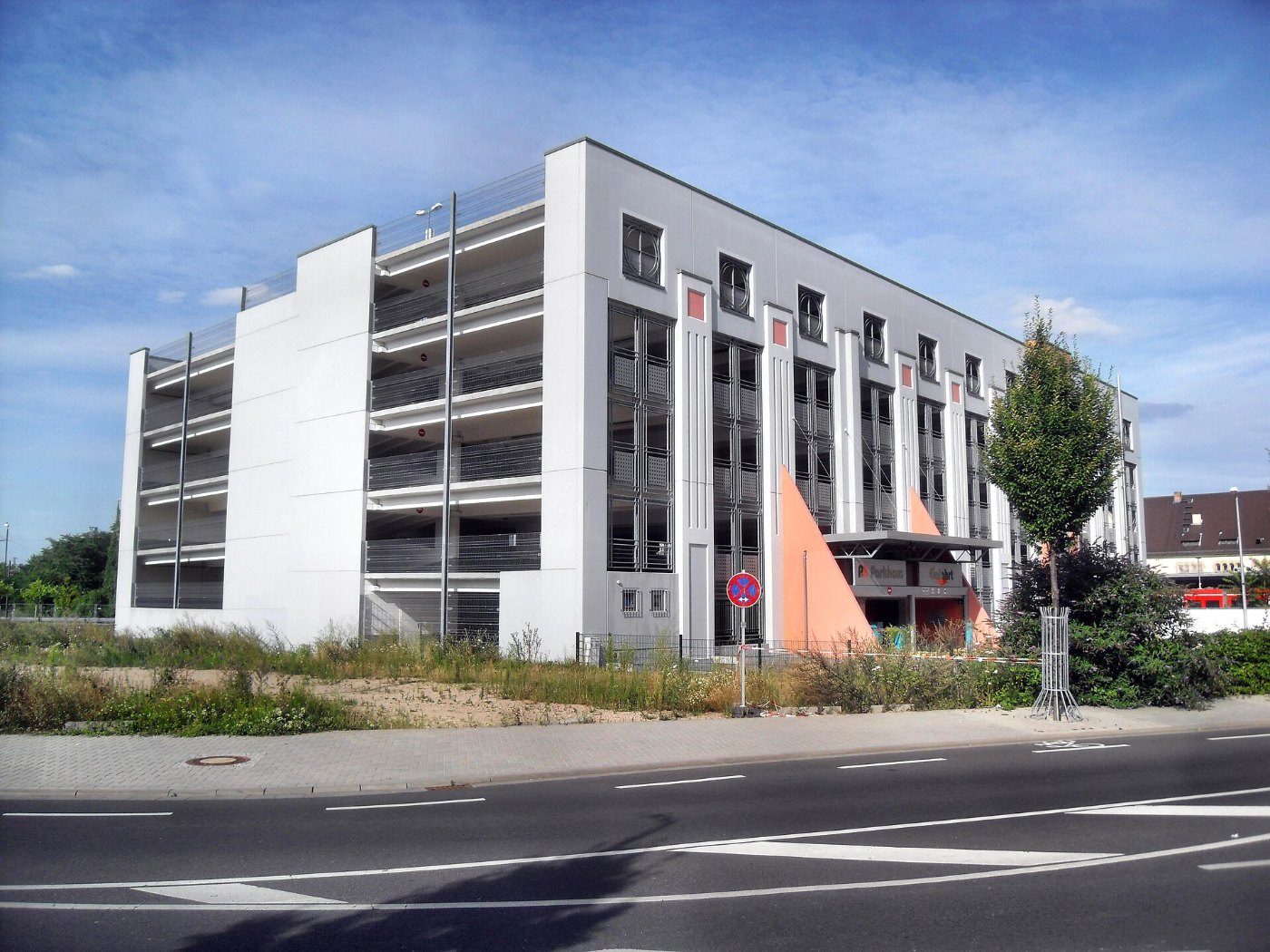 Wormser Hauptbahnhof Park+Ride Parkhaus von von Steuben Straße aus 31.7.