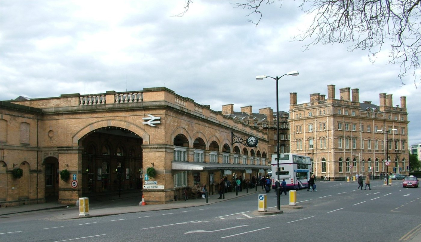 York railway station and Royal York Hotel April 10 2005