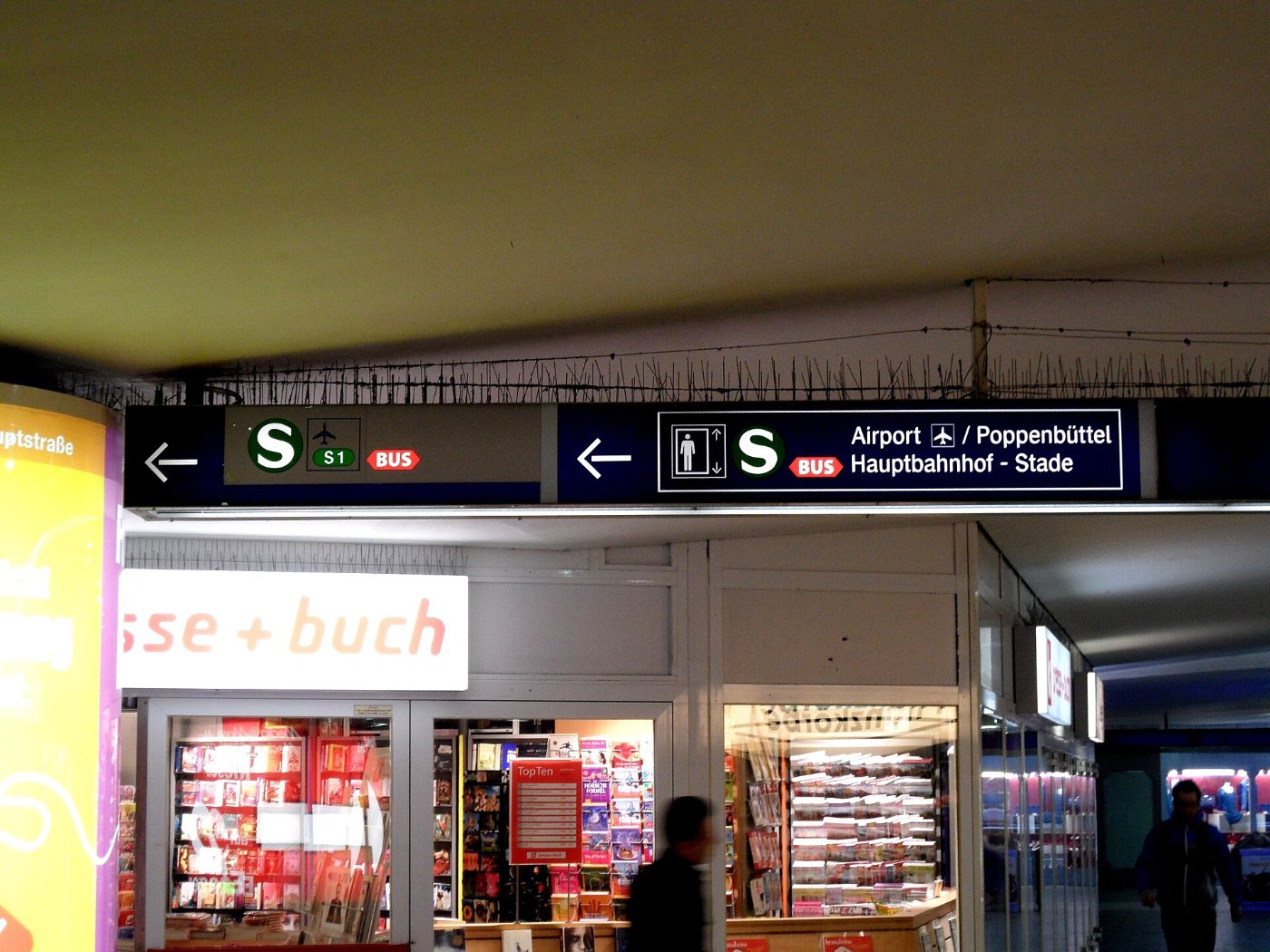 Hamburg Bahnhof Altona Unterirdische Verteilerebene ()