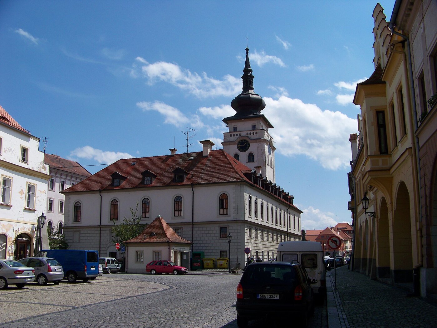 Rathaus am Ringplatz von Žatec