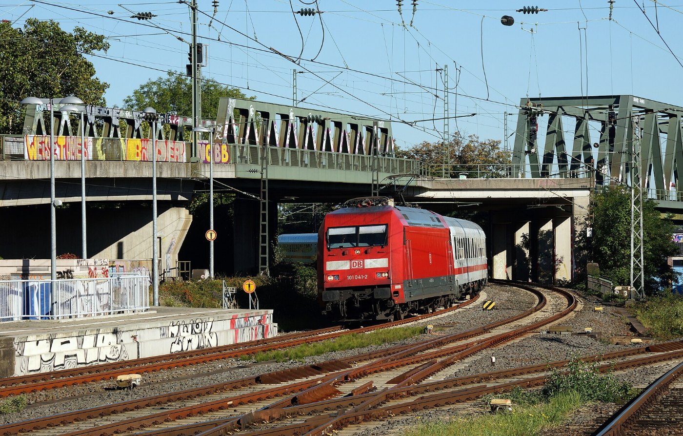 101 041 2 Köln Deutz 2015 10 02 01