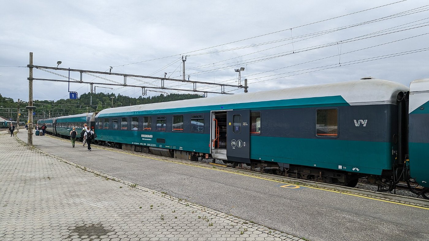 Ex CityNightLine CNL Liegewagen BDcm 874.1, nun als BFWL der vy, umgebau