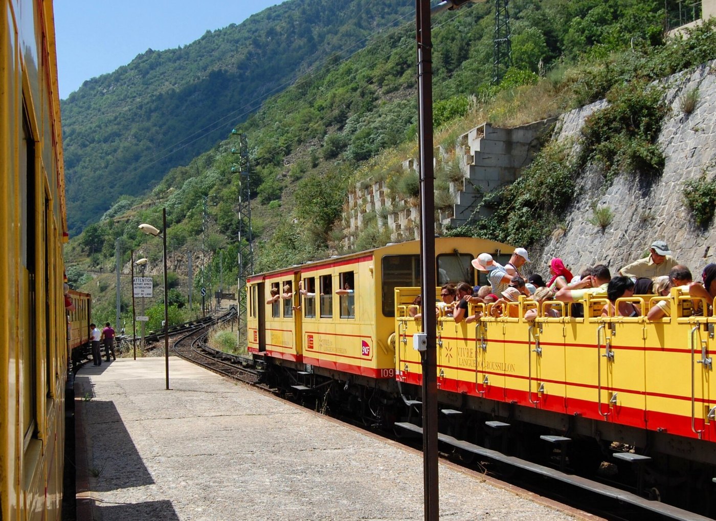 TrainJaune croisement