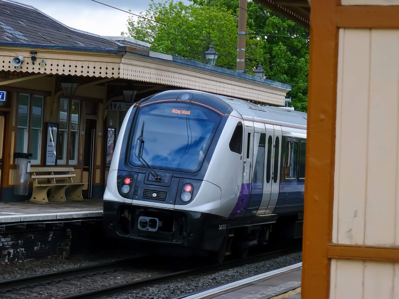 Class 345 Elizabeth Line train passing through Hanwell station 02