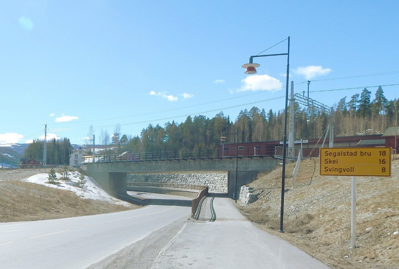 FV254P under Dovrebanen