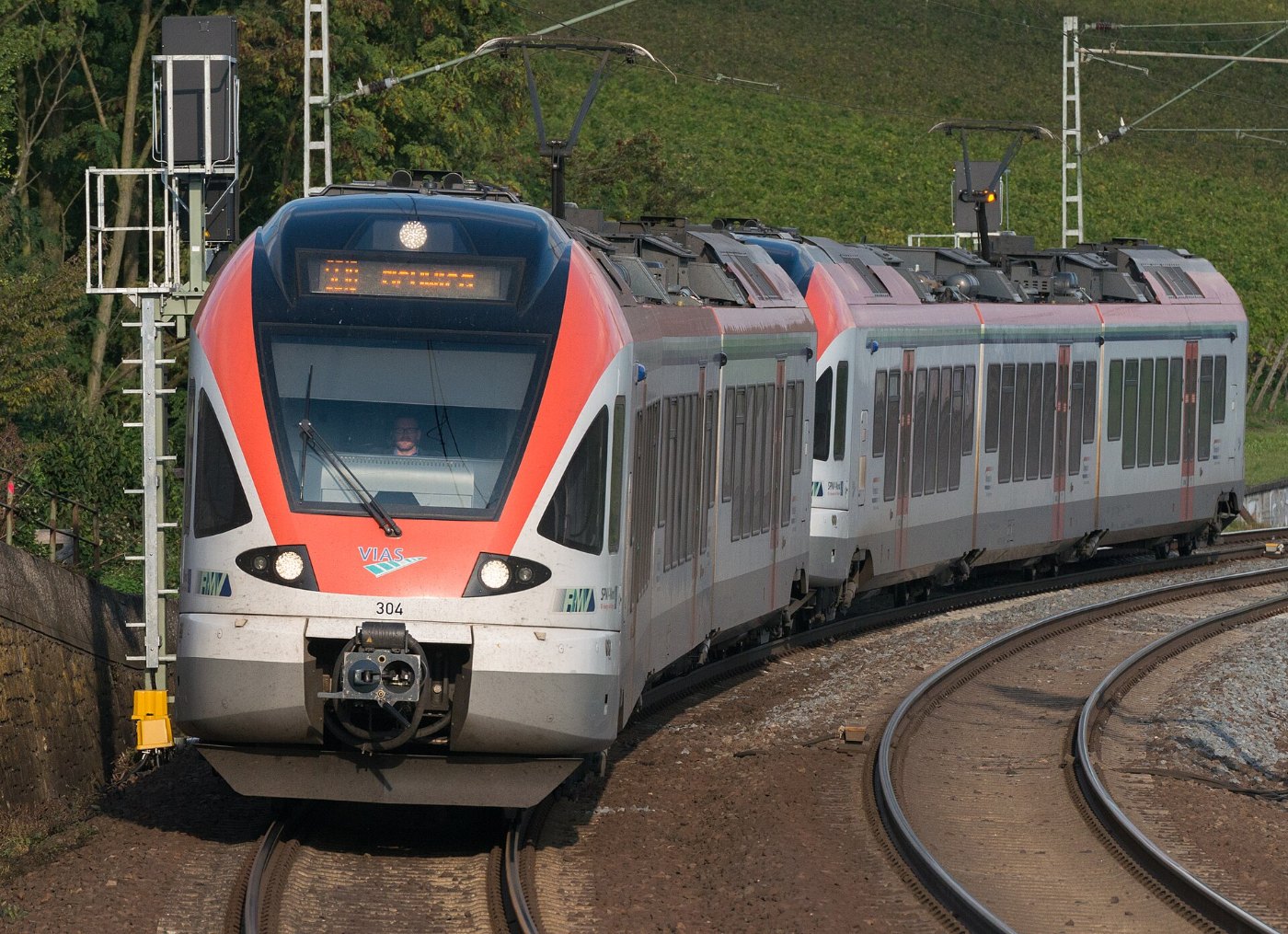 VIAS Stadler FLIRT double traction near Hattenheim 1