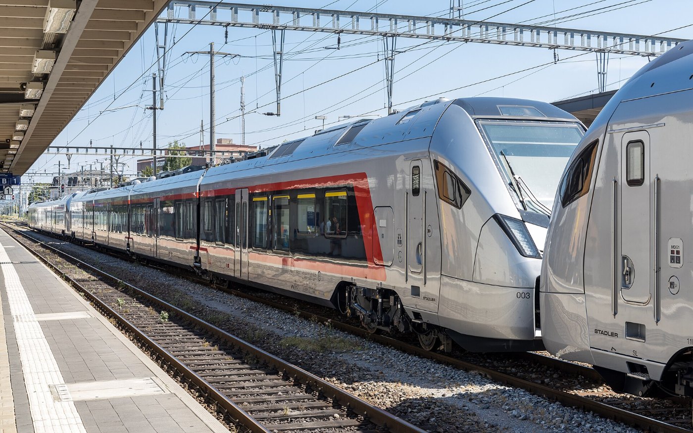 Fabrikneue Stadler FLIRT 3 für die SOB