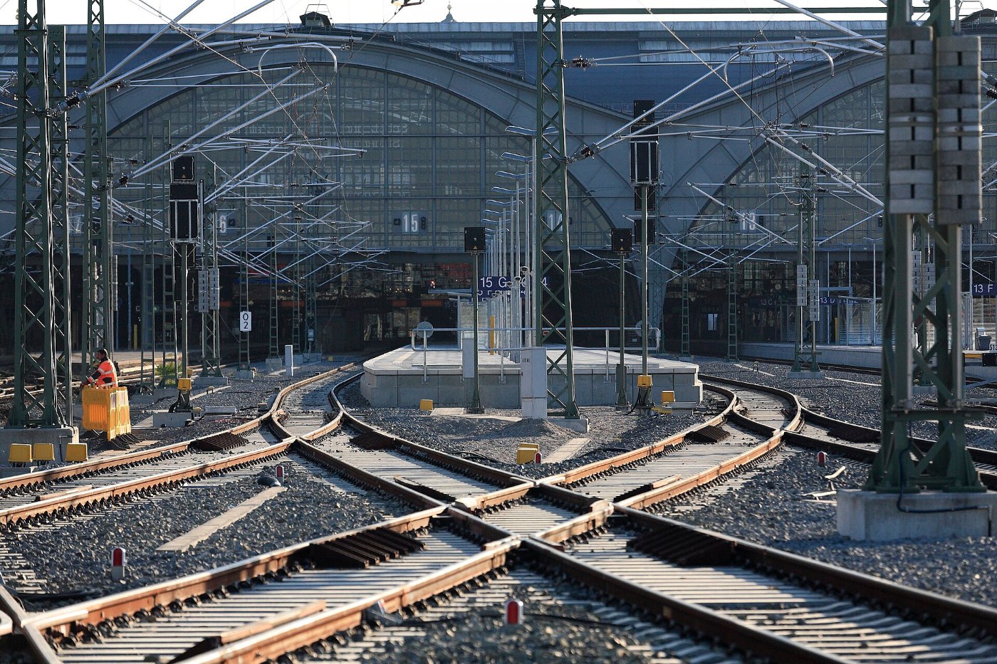 I19 998 Bf Leipzig Hbf, Bahnsteig 14, 15