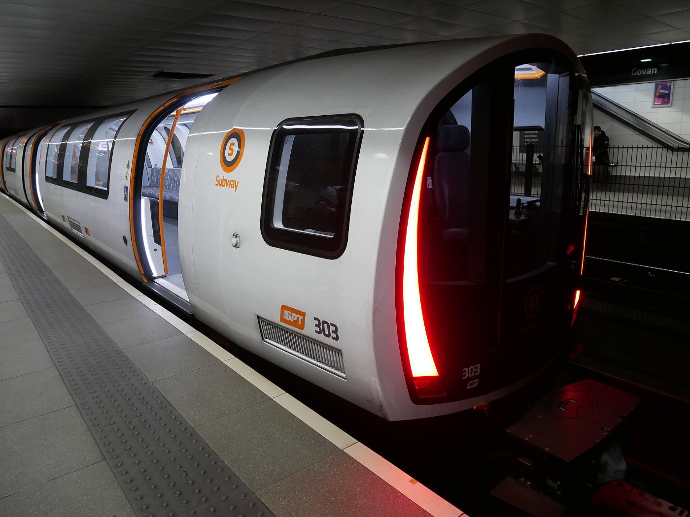 Glasgow Subway StadlerRear RedLights P