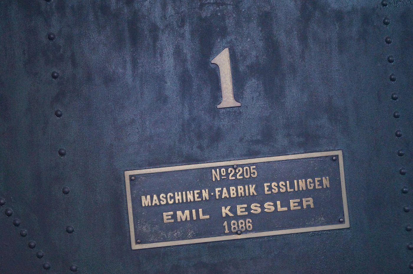Freilichtmuseum Salzburg Typenschild der Dampflokomotive No 2205 der Mas