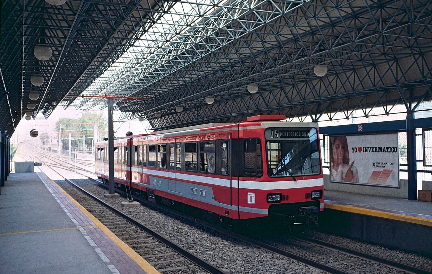 Concarril built Guadalajara light rail car 002 at Periférico Sur station