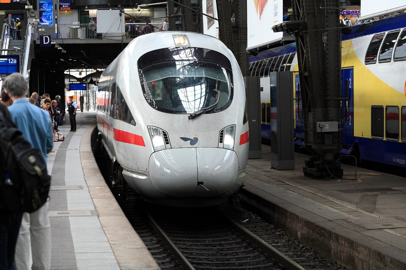 I11 371 Bf Hamburg Hbf, 605 xxx